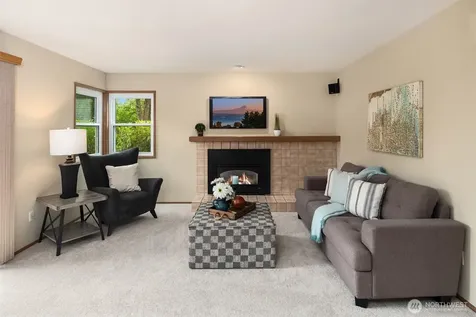 24213 SE 38th Place Sammamish WA 98029