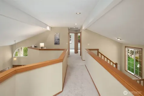 24213 SE 38th Place Sammamish WA 98029