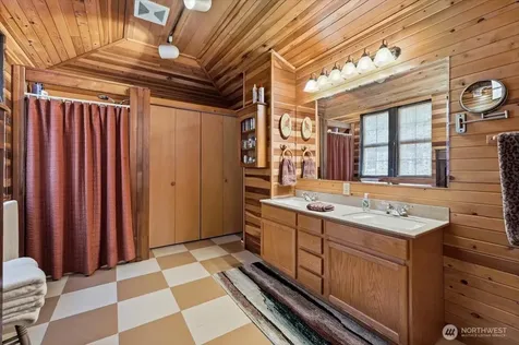 15137 S Lakeshore Road Chelan WA 98816