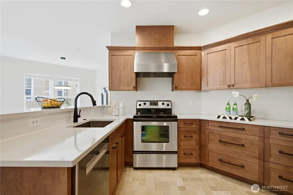 22669 NE Alder Crest Drive Redmond WA 98053