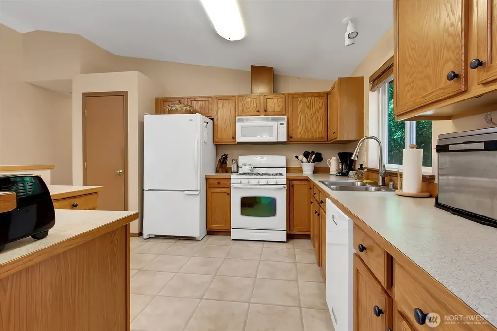 19829 147th Avenue SE Yelm WA 98597