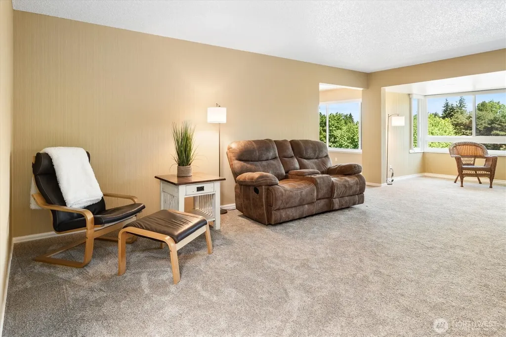 10823 Glen Acres Drive S Seattle WA 98168