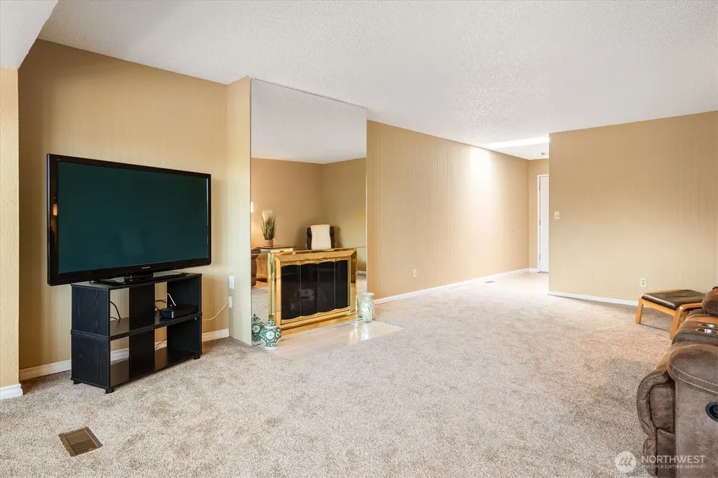 10823 Glen Acres Drive S Seattle WA 98168