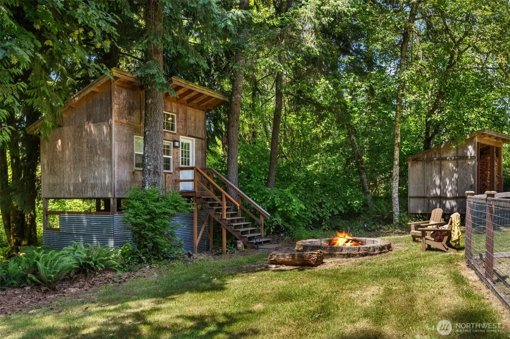 1323 105th Lane SE Olympia WA 98501