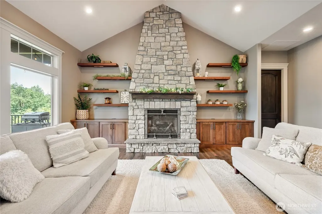 2375 Trillium Longview WA 98632