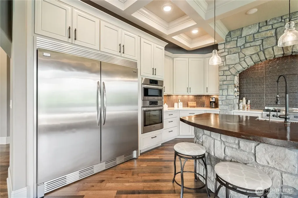 2375 Trillium Longview WA 98632