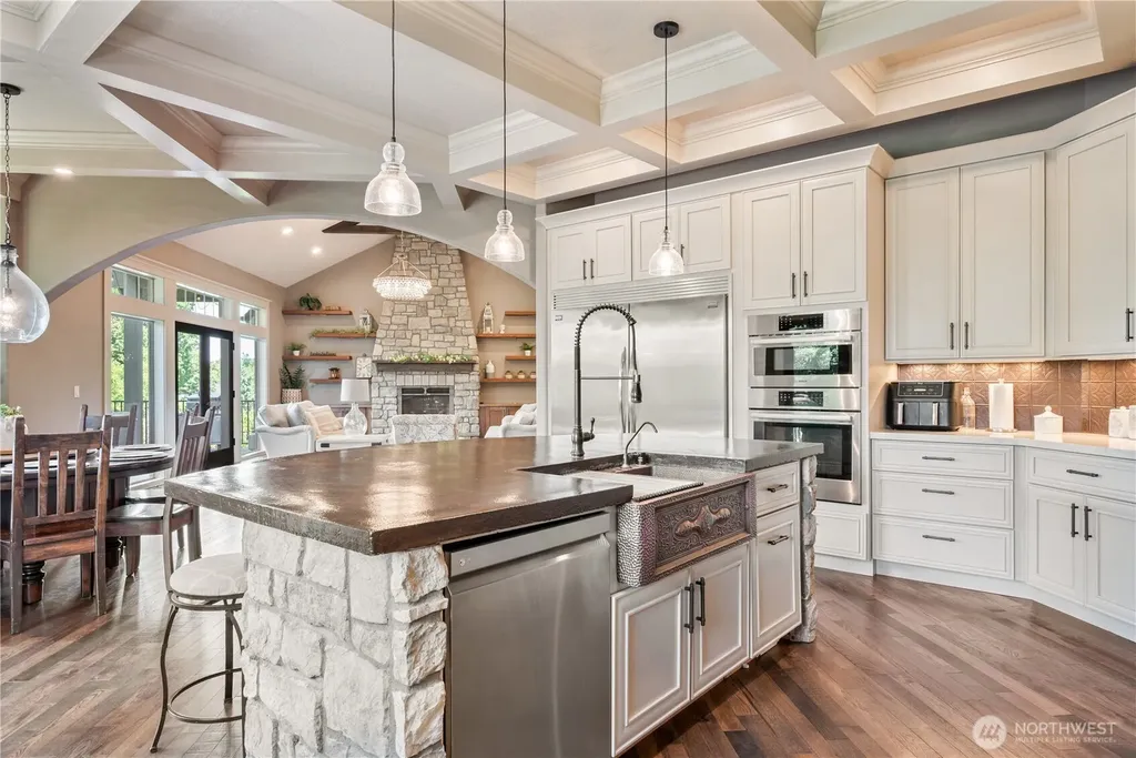 2375 Trillium Longview WA 98632