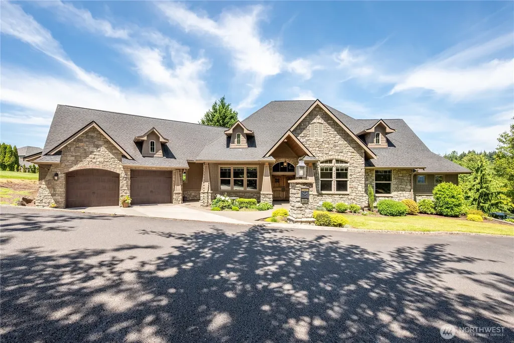 2375 Trillium Longview WA 98632