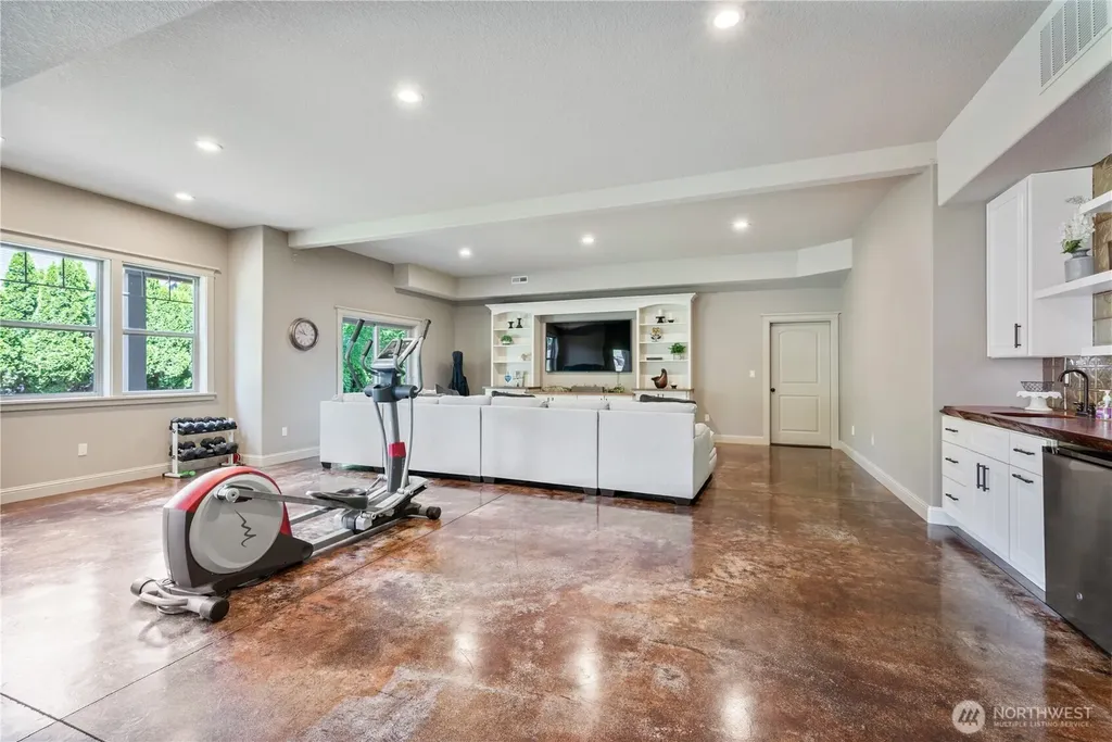2375 Trillium Longview WA 98632