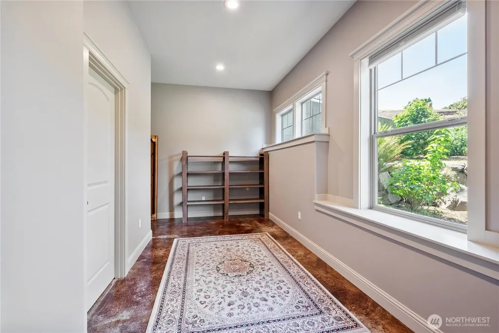2375 Trillium Longview WA 98632