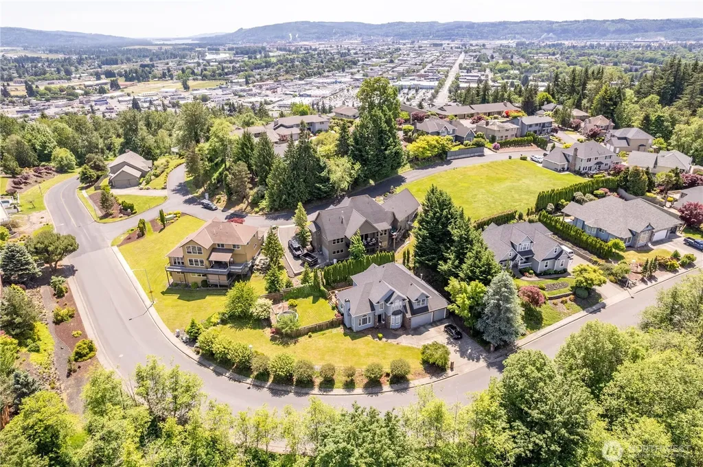 2375 Trillium Longview WA 98632