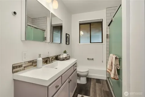 19011 27th Drive SE Bothell WA 98012