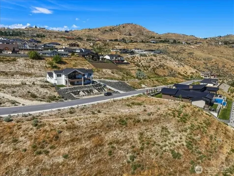 128 Crystal Crest Drive Chelan WA 98816