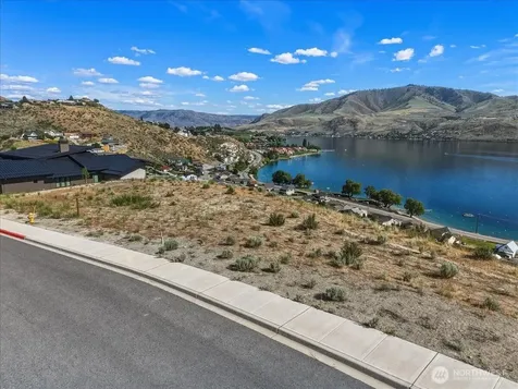 128 Crystal Crest Drive Chelan WA 98816