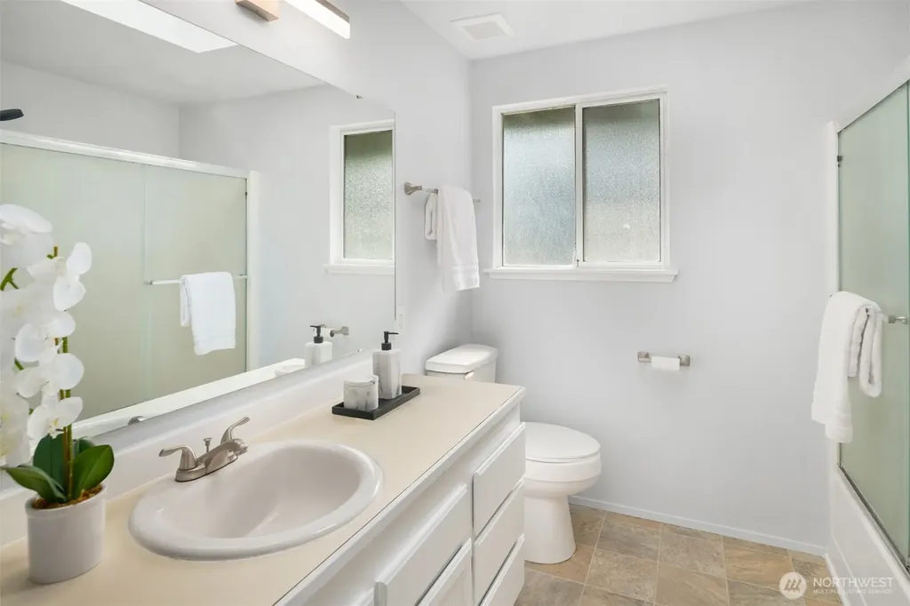 13178 Lakeridge Circle NW Silverdale WA 98383