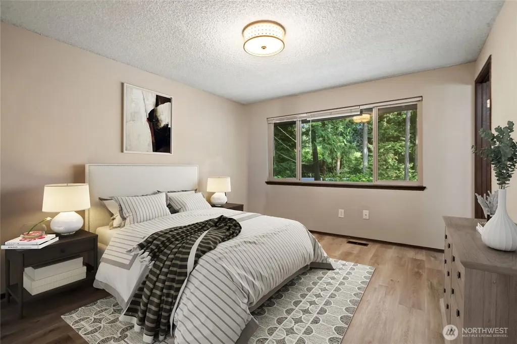 8785 SE Sedgwick Road Port Orchard WA 98366