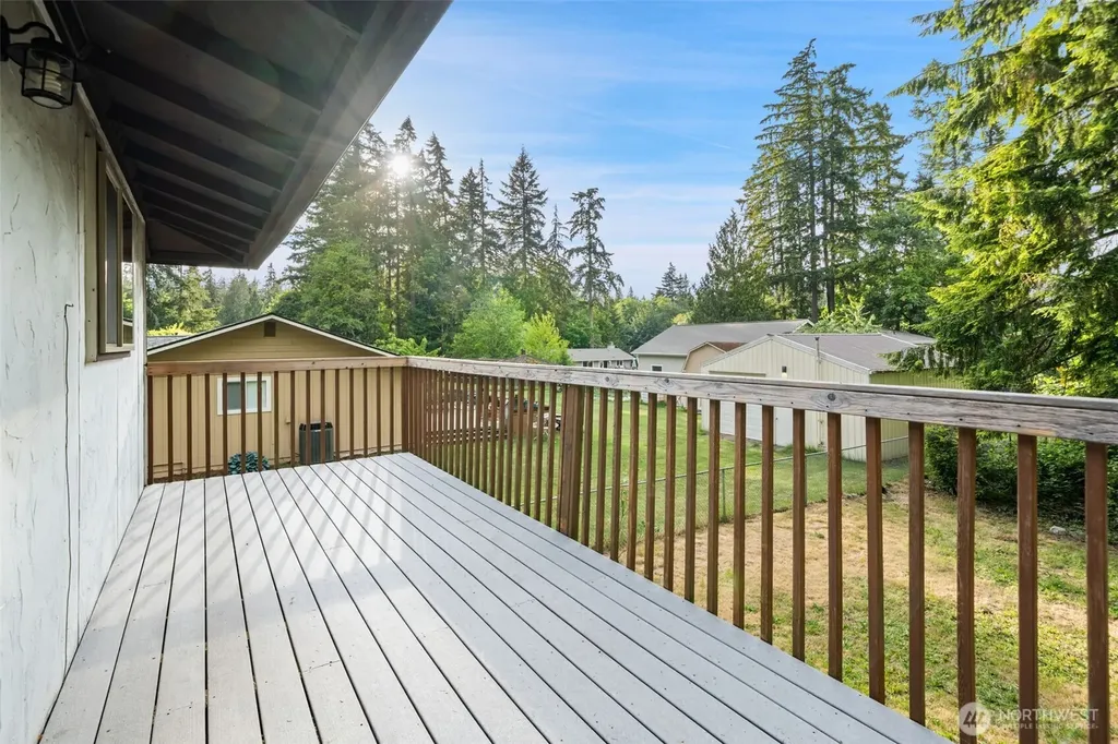 8785 SE Sedgwick Road Port Orchard WA 98366