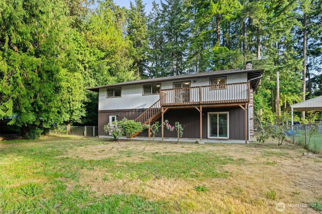 8785 SE Sedgwick Road Port Orchard WA 98366