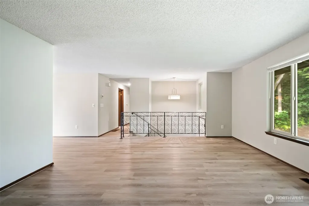 8785 SE Sedgwick Road Port Orchard WA 98366