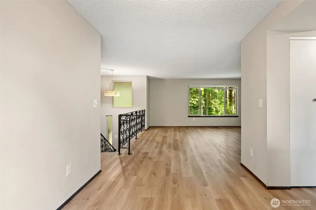 8785 SE Sedgwick Road Port Orchard WA 98366