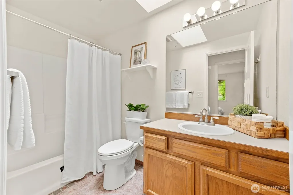 811 Union Avenue Steilacoom WA 98388