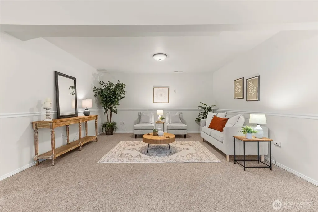 811 Union Avenue Steilacoom WA 98388