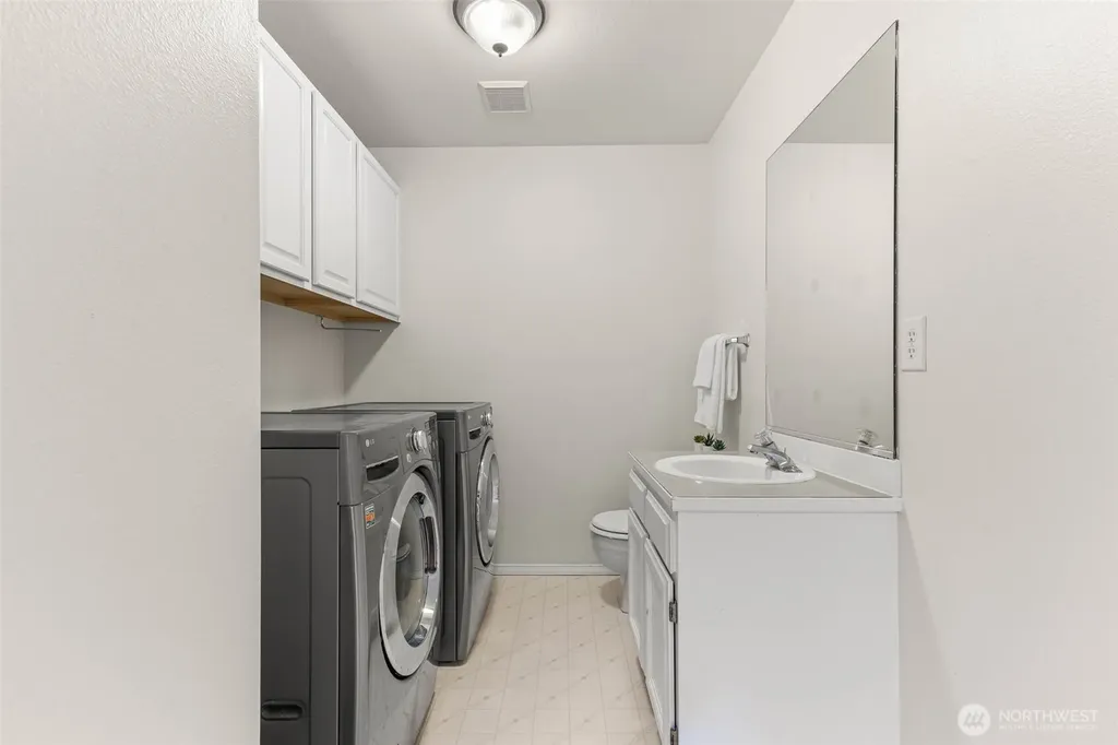 811 Union Avenue Steilacoom WA 98388