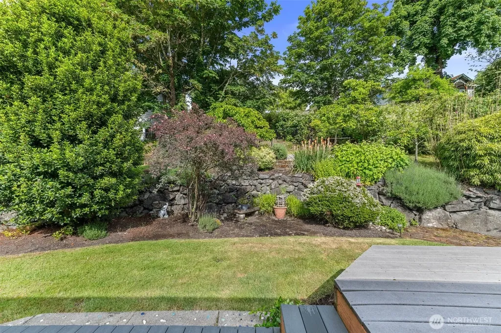 811 Union Avenue Steilacoom WA 98388