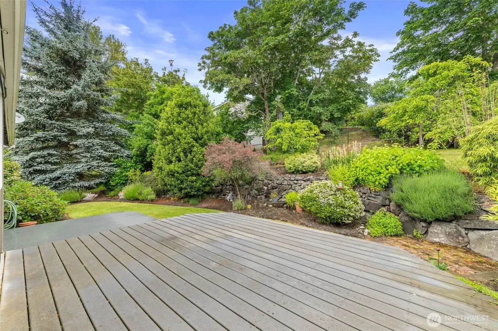 811 Union Avenue Steilacoom WA 98388