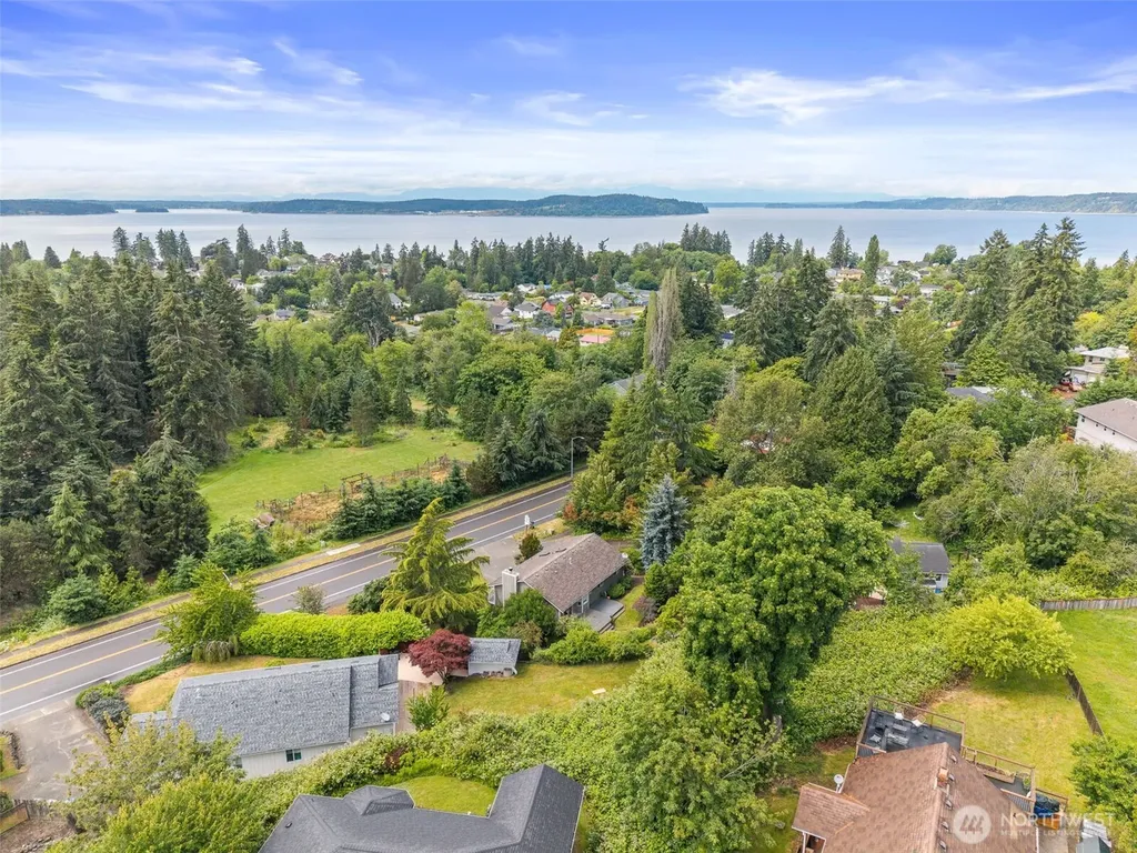 811 Union Avenue Steilacoom WA 98388