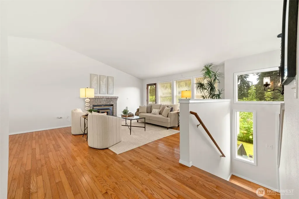 811 Union Avenue Steilacoom WA 98388