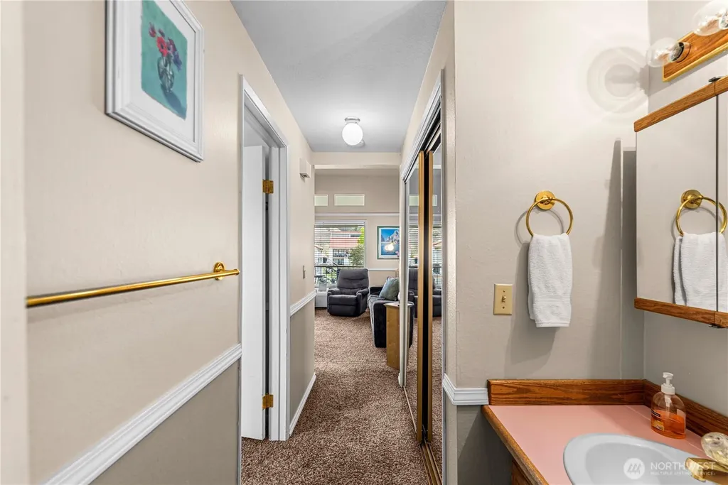 8903 Crescent Bar Road NW Quincy WA 98848