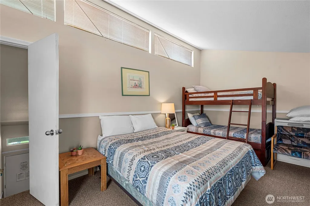 8903 Crescent Bar Road NW Quincy WA 98848
