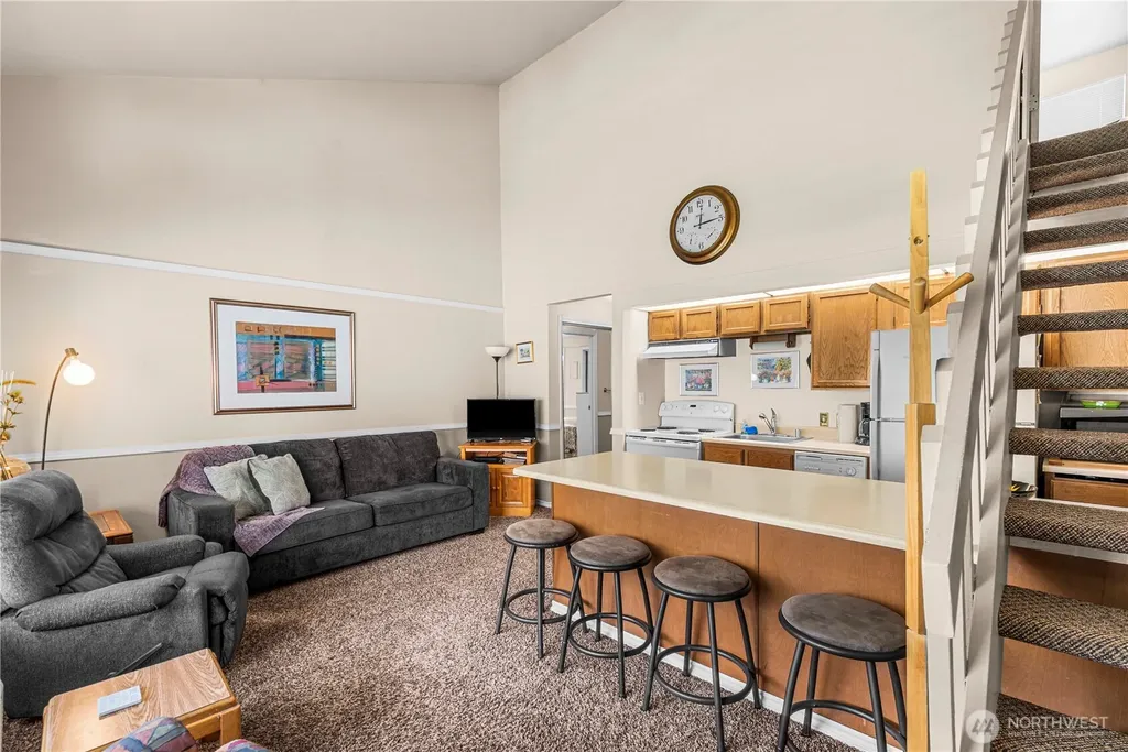 8903 Crescent Bar Road NW Quincy WA 98848