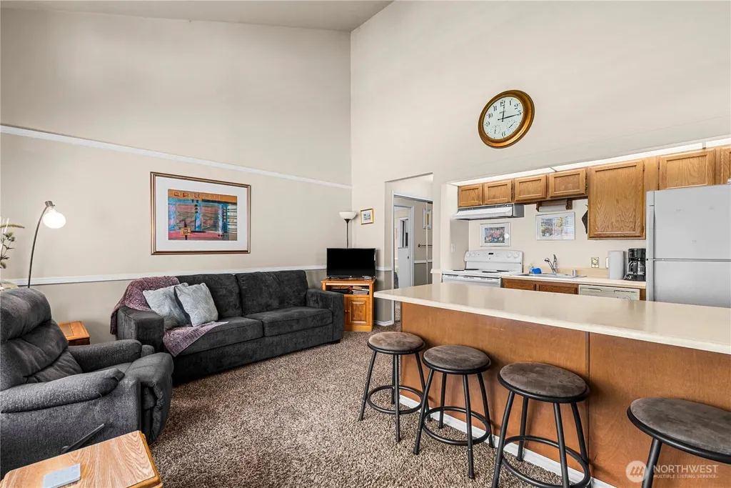 8903 Crescent Bar Road NW Quincy WA 98848