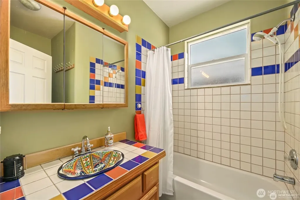 330 Keechelus Drive Snoqualmie Pass WA 98068