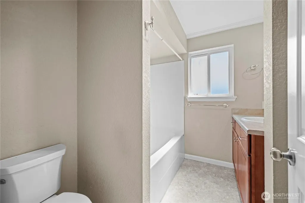 1523 Sunset Place Mount Vernon WA 98273