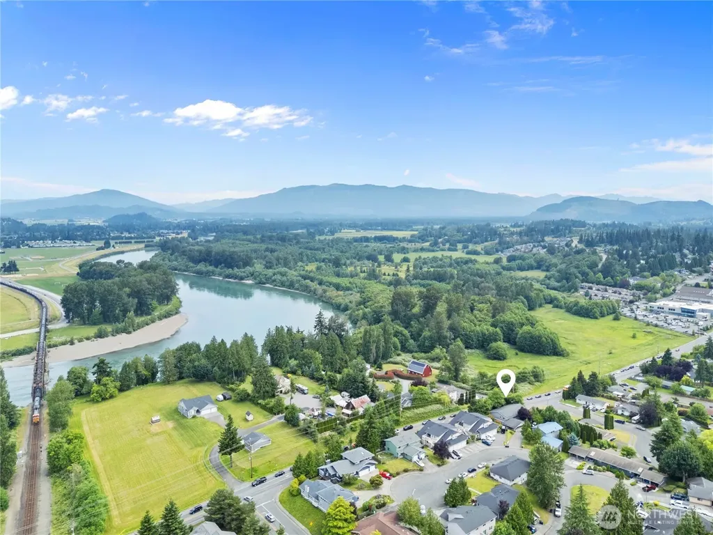 1523 Sunset Place Mount Vernon WA 98273