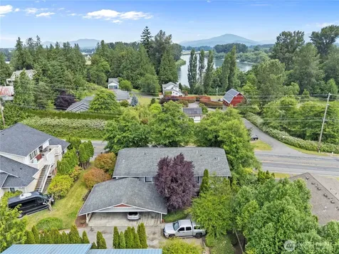 1523 Sunset Place Mount Vernon WA 98273