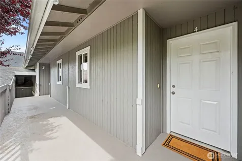 1523 Sunset Place Mount Vernon WA 98273