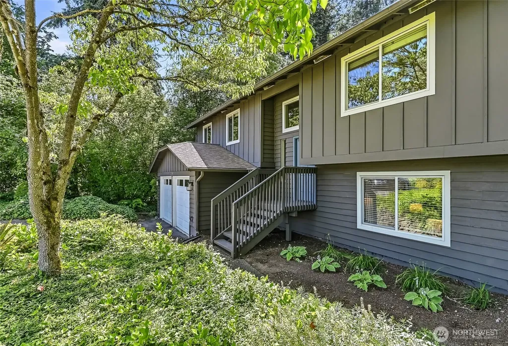 24014 57th Avenue SE Woodinville WA 98072