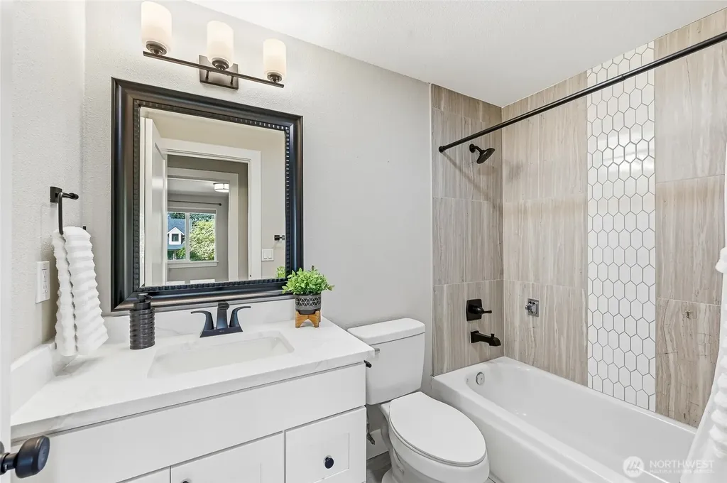 24014 57th Avenue SE Woodinville WA 98072