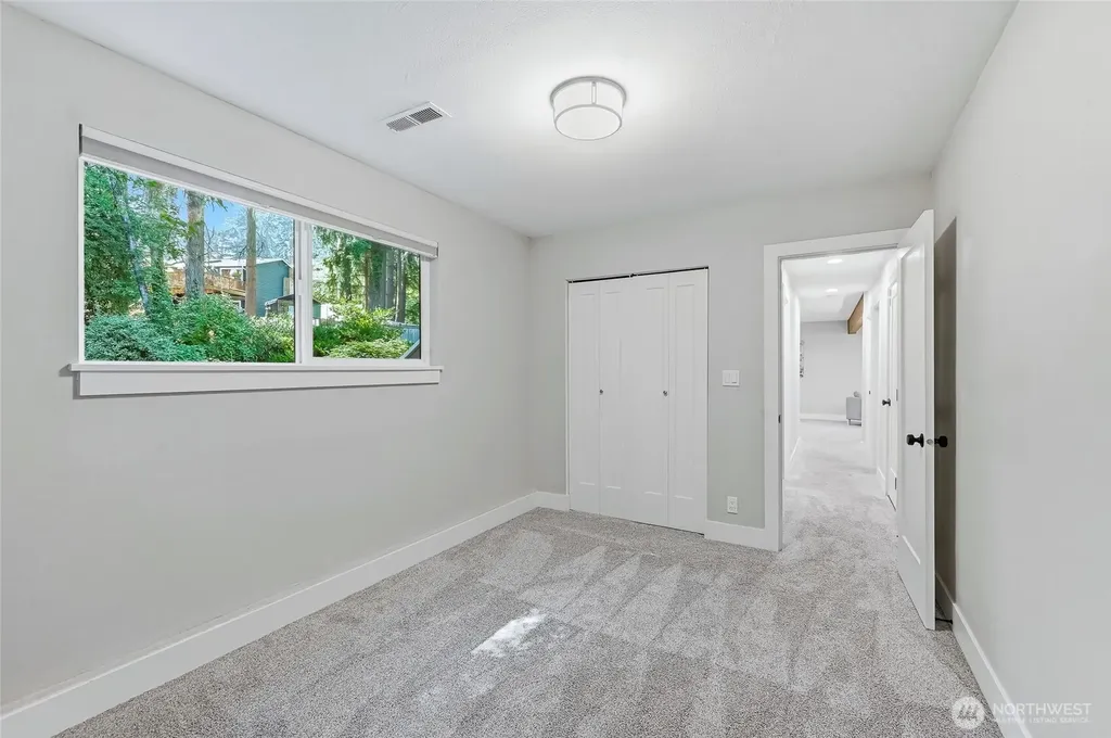 24014 57th Avenue SE Woodinville WA 98072