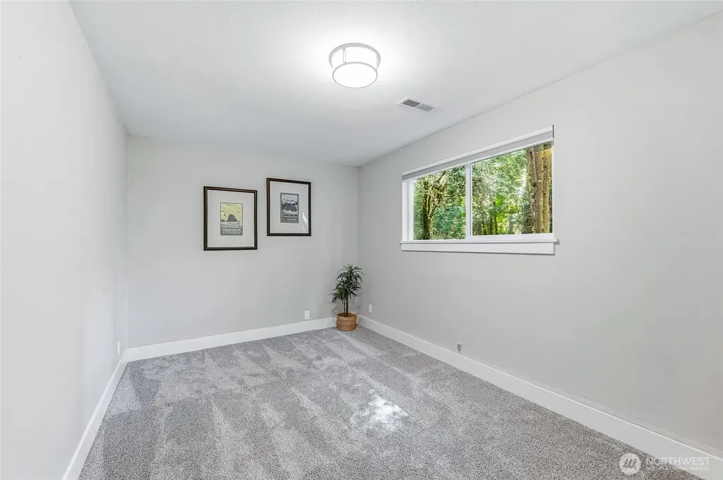 24014 57th Avenue SE Woodinville WA 98072