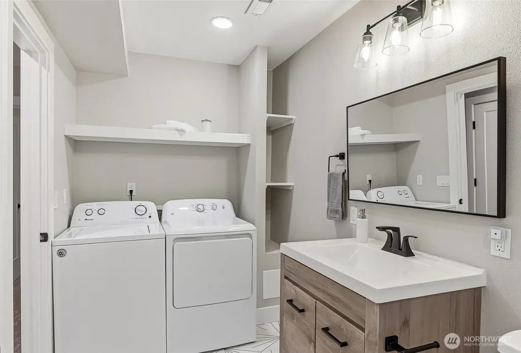 24014 57th Avenue SE Woodinville WA 98072