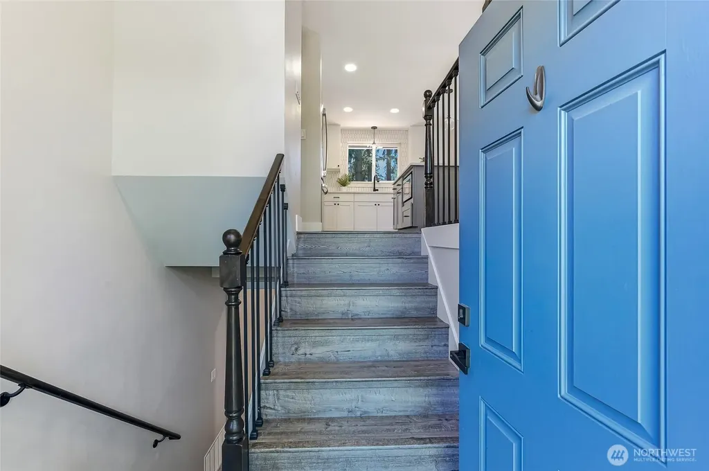 24014 57th Avenue SE Woodinville WA 98072