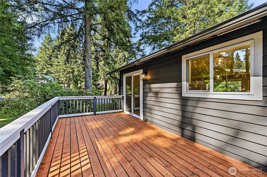 24014 57th Avenue SE Woodinville WA 98072