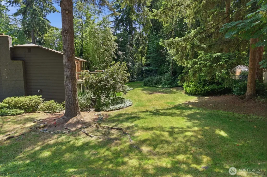 24014 57th Avenue SE Woodinville WA 98072
