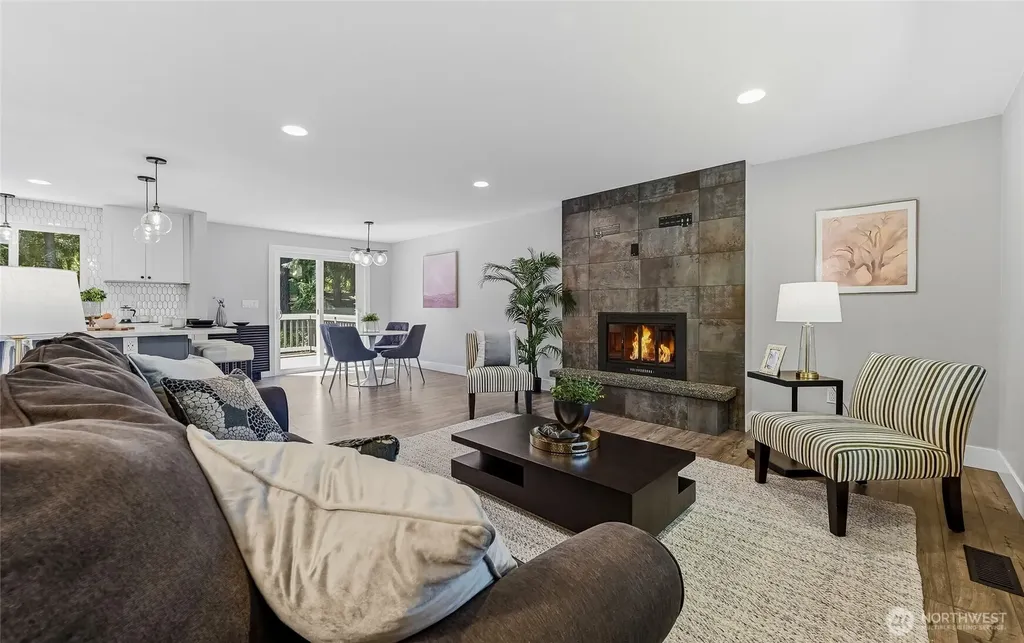 24014 57th Avenue SE Woodinville WA 98072