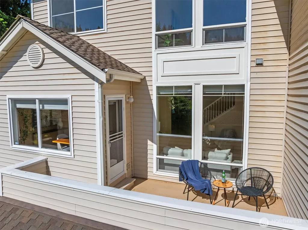 9804 NE Riverbend Drive Bothell WA 98011